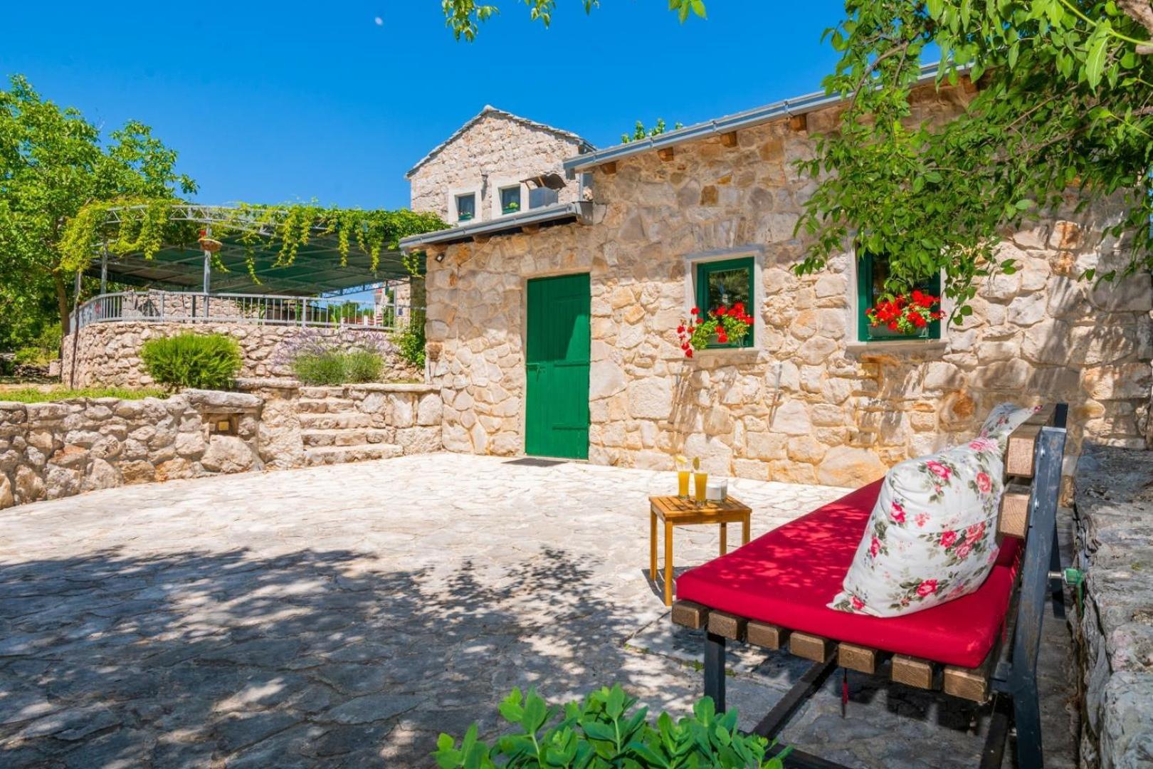 Villa Ognjistar In The Hinterland Of Makarska Riviera Zmijavci Exterior photo