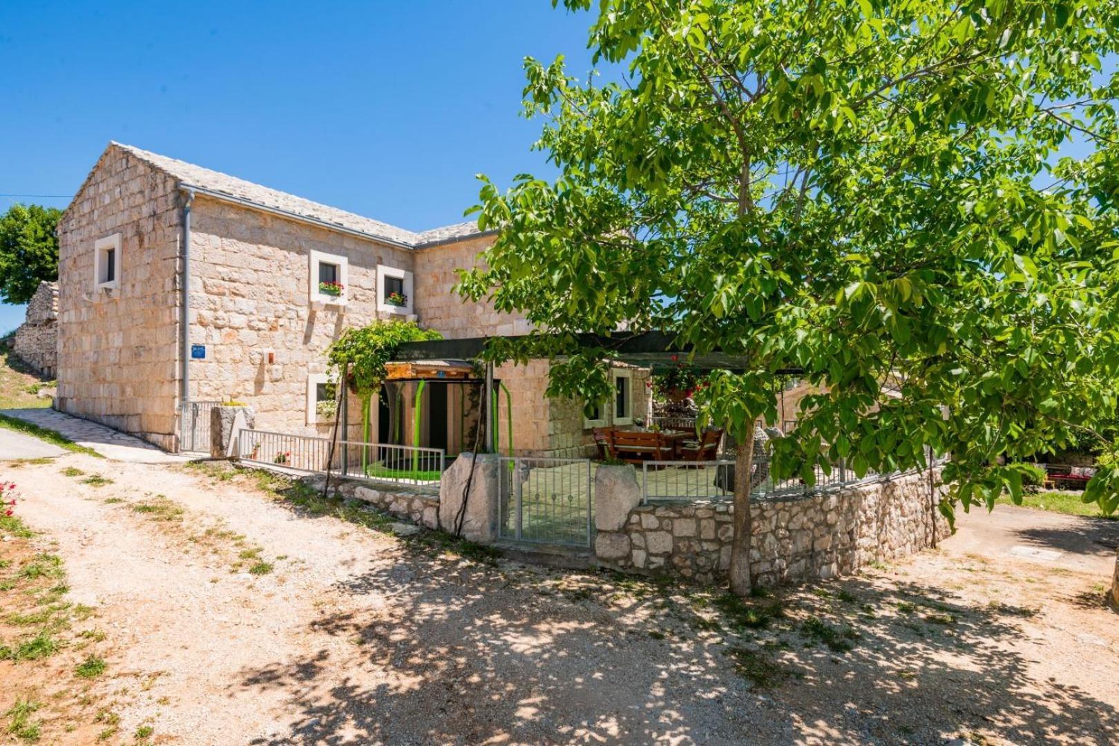 Villa Ognjistar In The Hinterland Of Makarska Riviera Zmijavci Exterior photo