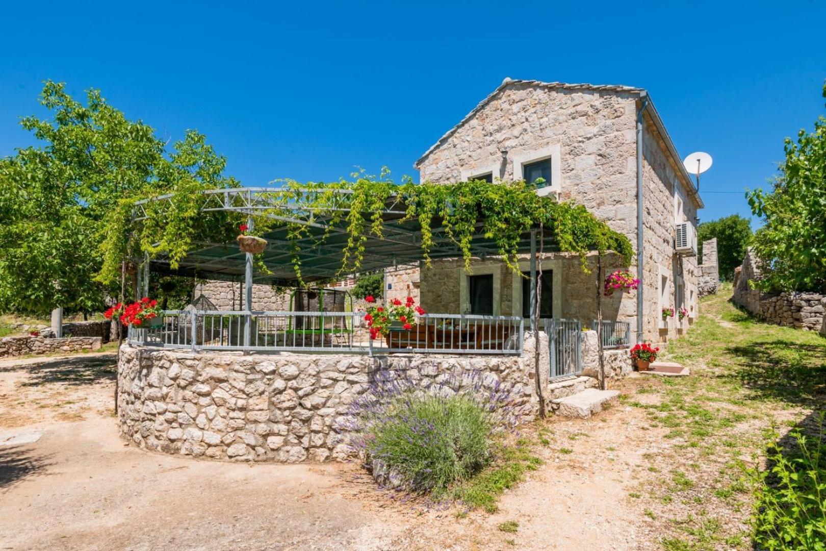 Villa Ognjistar In The Hinterland Of Makarska Riviera Zmijavci Exterior photo