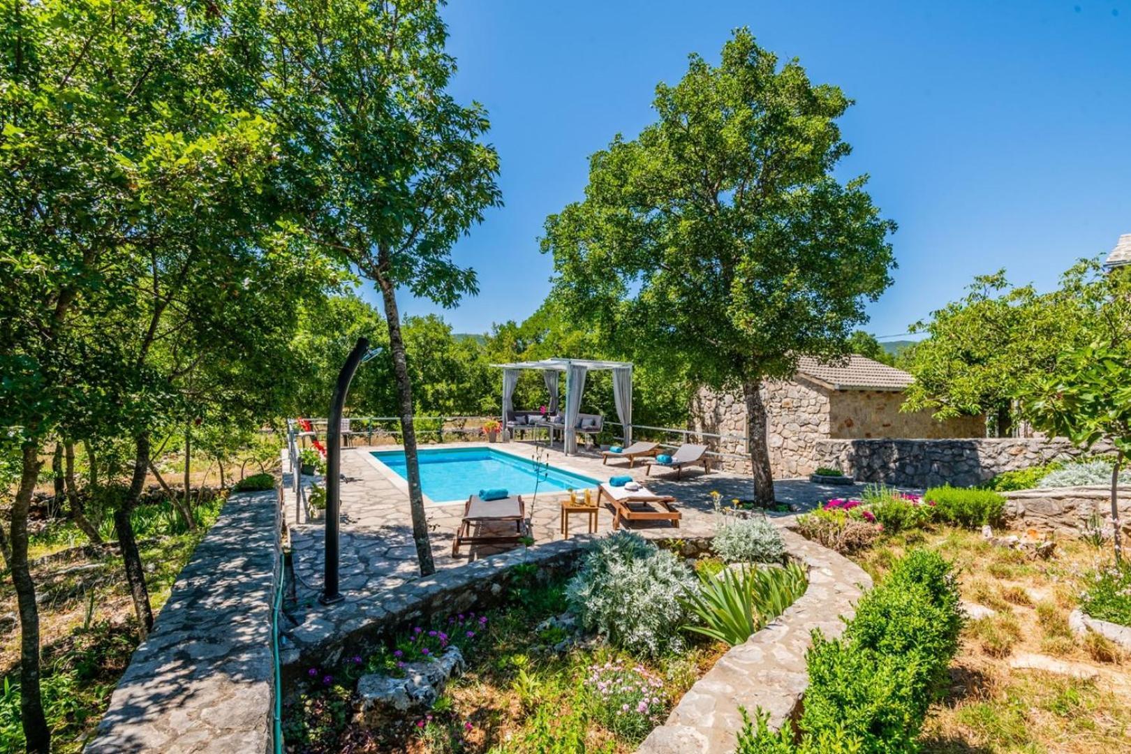 Villa Ognjistar In The Hinterland Of Makarska Riviera Zmijavci Exterior photo